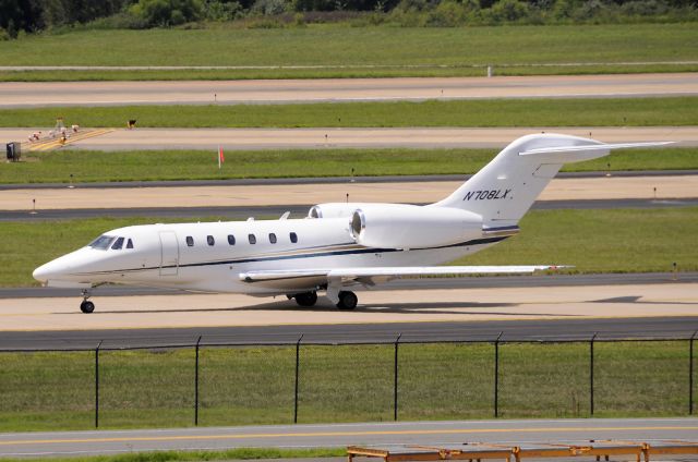 Cessna Citation X (N708LX) - Seen at KIAD on 8/7/2009.