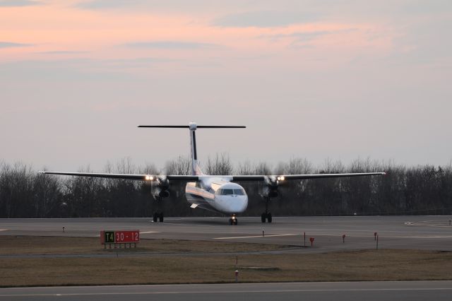 de Havilland Dash 8-400 (JA848A) - 24 December 2015:CTS-HKD