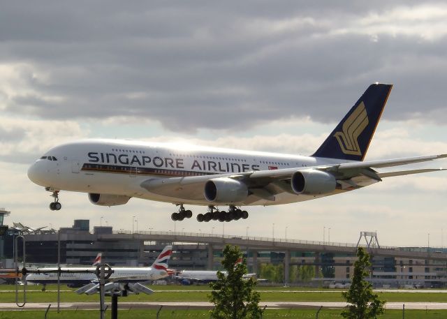 Airbus A380-800 (9V-SKS) - 9V-SKS A380/Singapore Airlines just about to land at London Heathrow April 18th 2015. Photo taken from the viewing deck at the Thistle Hotel.