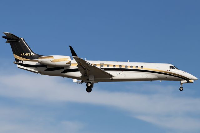 Embraer ERJ-135 (XA-MSA)