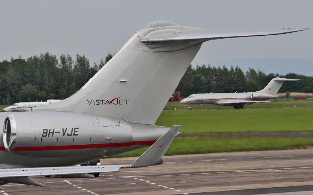 Bombardier Global 5000 (9H-VJE) - 9h-vje at shannon 11/6/15.