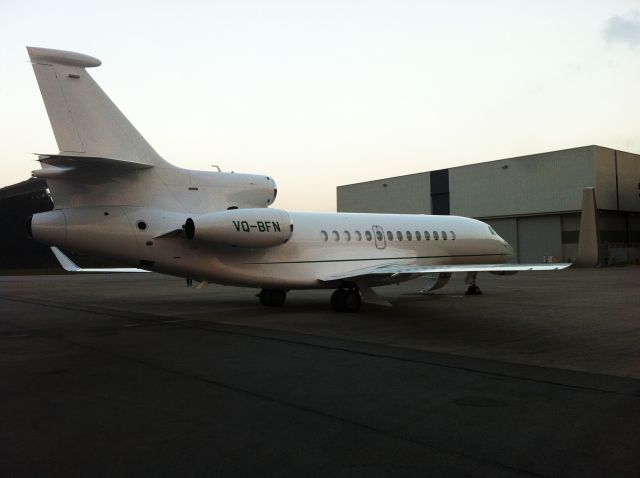 Dassault Falcon 7X (VQ-BFN) - Waiting for Taxi