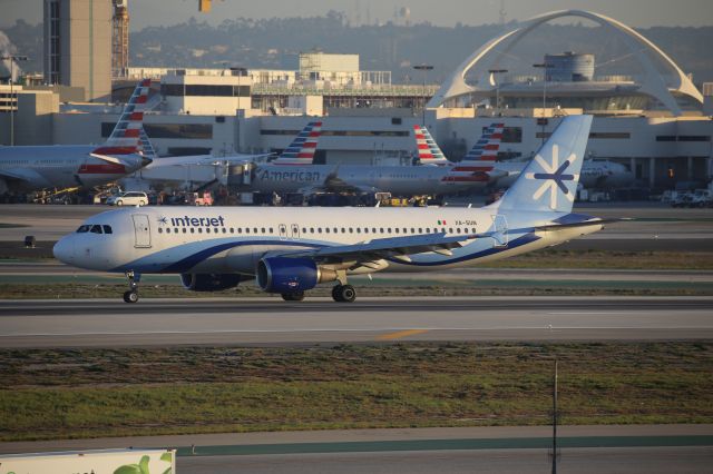 Airbus A320 (XA-SUN)