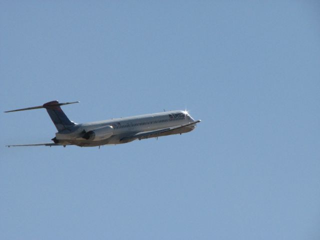 McDonnell Douglas MD-88 — - Takeoff from 21 at Albuquerque International Sunport.