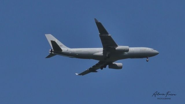 Airbus A330-300 (T054) - lors d'une démo à EBBE passage