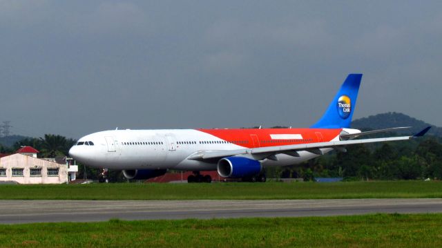 Airbus A330-300 (OY-VKH)