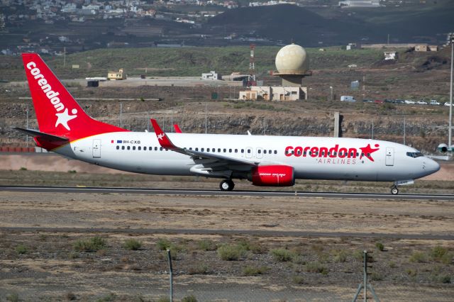 Boeing 737-800 (9H-CXB)