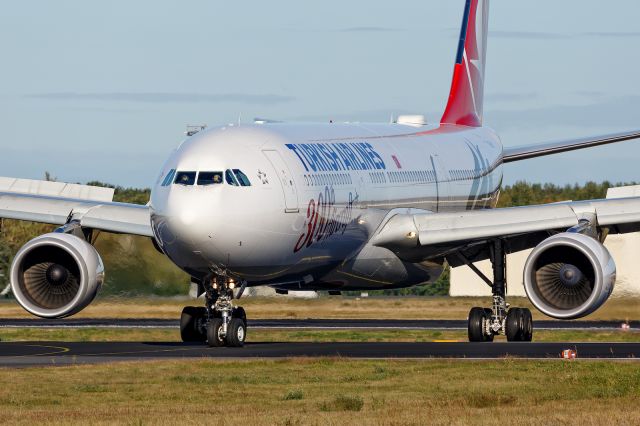 Airbus A330-300 (TC-LNC)