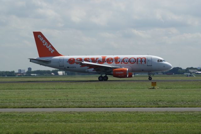 Airbus A319 (G-EZFG) - EasyJet A319-111 cn3845