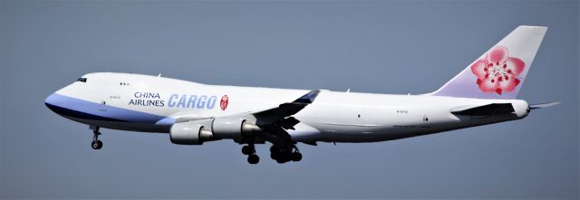 Boeing 747-400 (B-18710)
