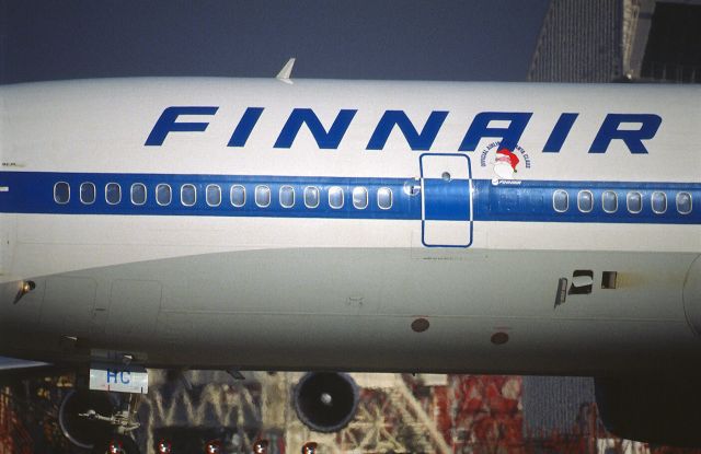 McDonnell Douglas DC-10 (N345HC) - Departure at Narita Intl Airport Rwy34 on 1988/12/25 " Santa Claus "