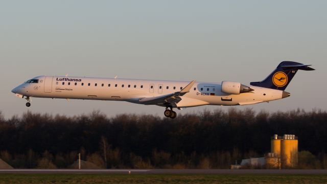 Canadair Regional Jet CRJ-900 (D-ACKK)