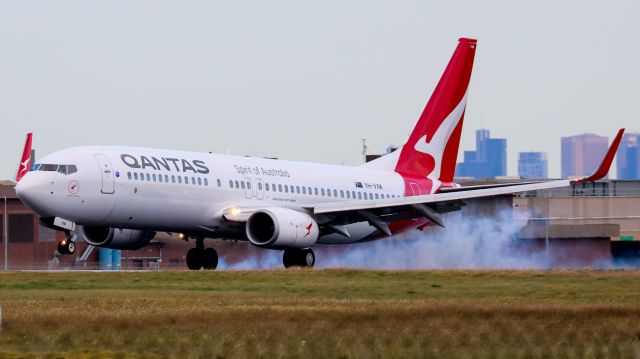 Boeing 737-800 (VH-VXM)