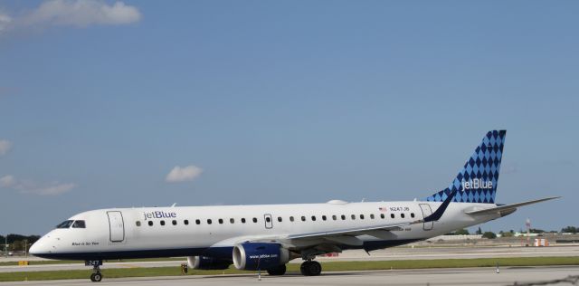 Embraer ERJ-190 (N247JB)