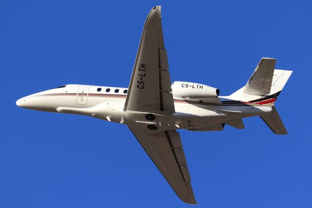 Cessna Citation Latitude (CS-LTH)