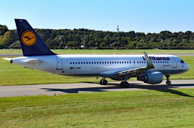 Airbus A320 (D-AIUM)