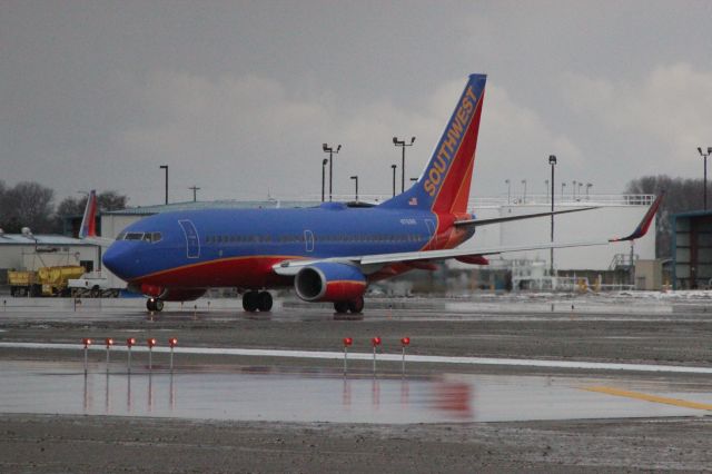 Boeing 737-700 (N761RR)