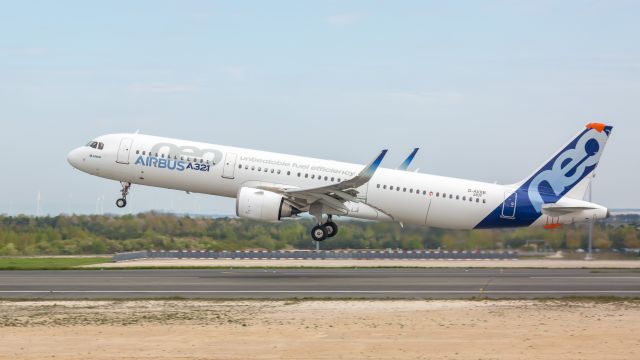 Airbus A321 (D-AVXB)