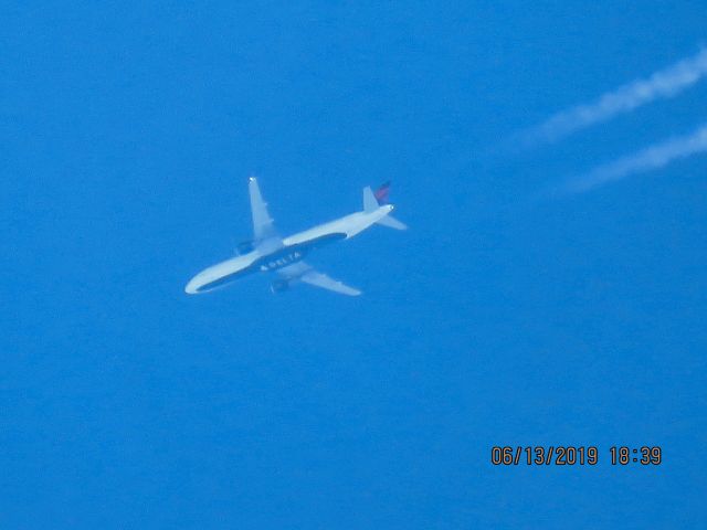 Airbus A321 (N339DN)