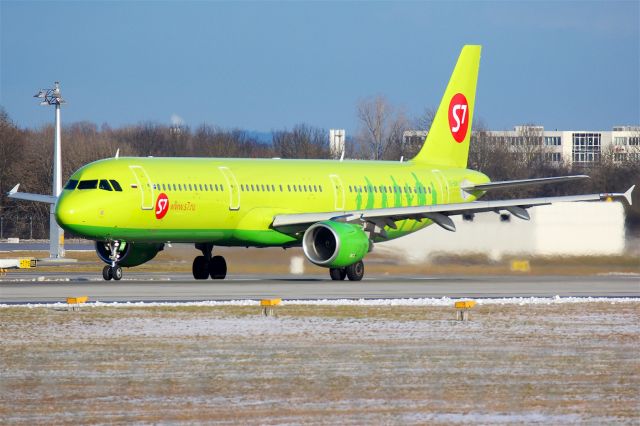 Airbus A321 (VQ-BQK)