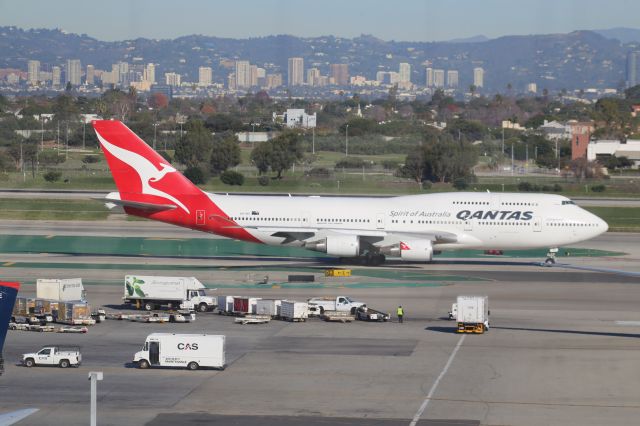 Boeing 747-400 (VH-OEI)