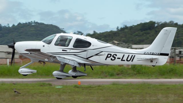 Cirrus SR-22 (PS-LUI)
