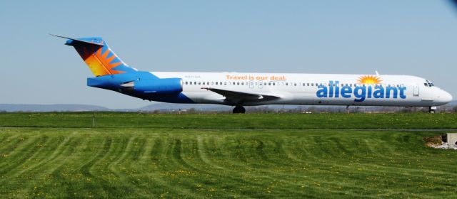 McDonnell Douglas MD-83 (N871GA) - Arrival at Allentown, PA. (KABE) from Orlando (KMCO).