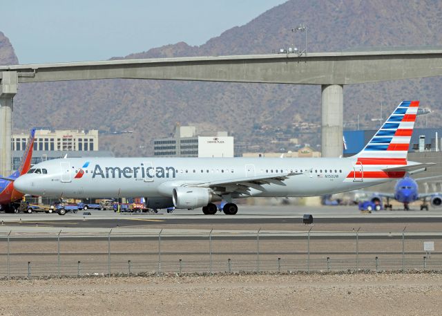 Airbus A321 (N150UW)