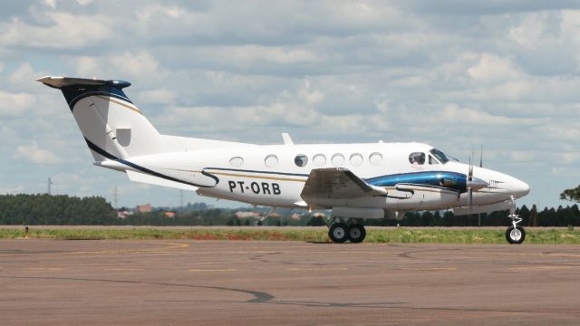 Beechcraft Super King Air 200 (PT-ORB)