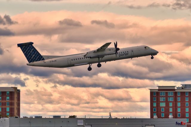 de Havilland Dash 8-400 (C-GLQN)
