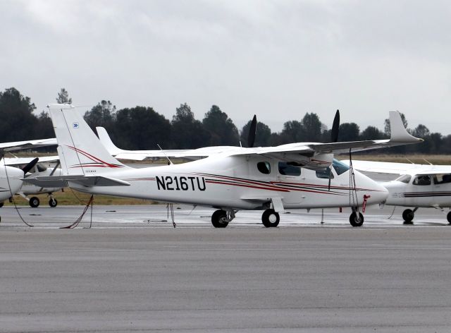 N216TU — - KRDD TECNAM P2006T Serial 216/US on the IASCO ramp at Redding on a rainy Jan 25th, 2018. 