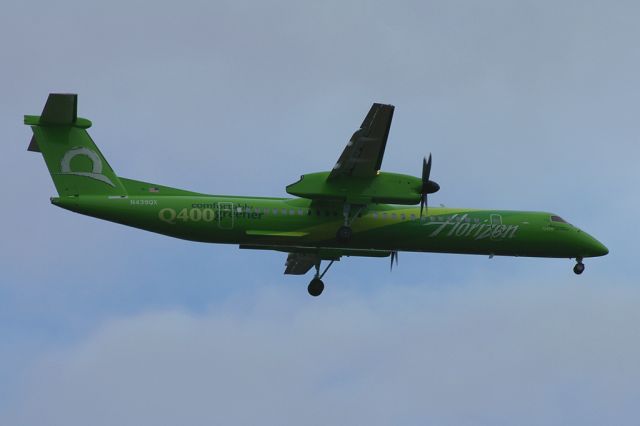 N439QX — - Horizon Airs Comfortably Greener Q400 seen on approach to KSEA.