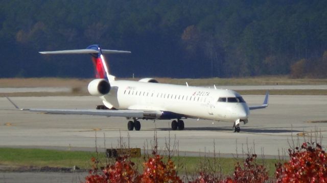 Canadair Regional Jet CRJ-900 (N187GJ) - Taken November 29, 2015.  