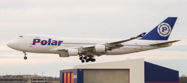 Boeing 747-400 (N450PA)