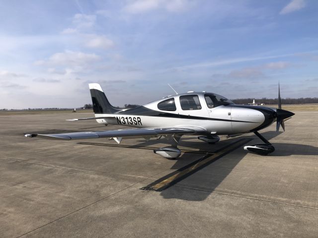 Cirrus SR-22 (N313SR)