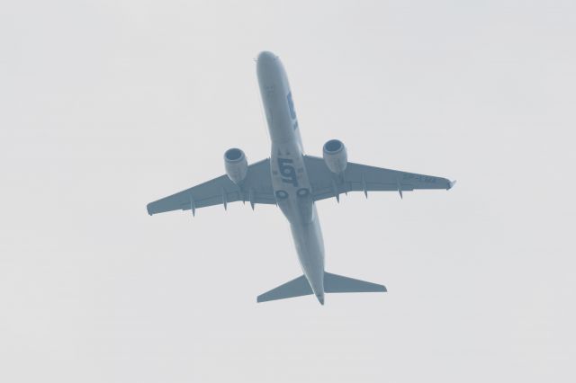 Embraer ERJ-190 (SP-LMA) - EPRZ Spotting