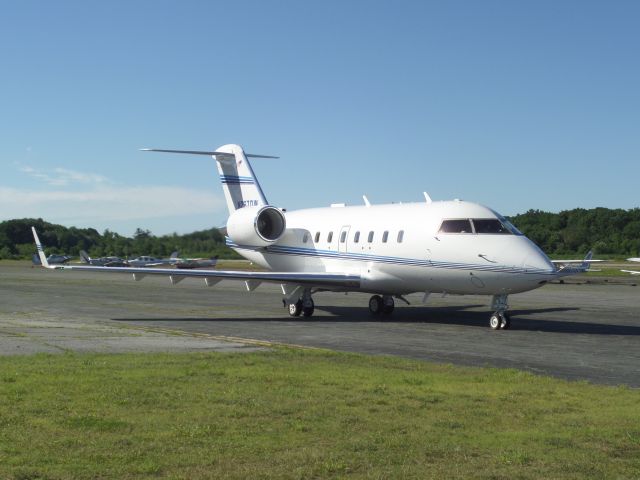 Canadair Challenger (N267DW) - This gorgeous Challenger just arrived from Wildwood, NJ (KWWD).