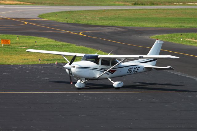 Cessna Skylane (N61CE)