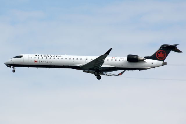 Canadair Regional Jet CRJ-900 (C-FNJZ) - CRJ-900 in the new paint 