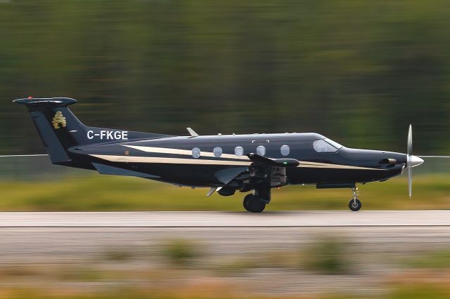 Pilatus PC-12 (C-FKGE) - https://www.spotteurdunord.com/photos/category/C-FKGE