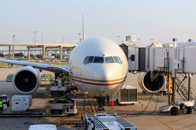 BOEING 777-300 (A6-ETM) - Etihad Airways (EY) A6-ETM B777-3FX ER [cn39688]br /Dallas Fort Worth (DFW). Etihad Airways flight EY160 to Abu Dhabi (AUH) readies for pushback from Gate 11, Terminal D.  br /2017 08 04  a rel=nofollow href=http://alphayankee.smugmug.com/Airlines-and-Airliners-Portfolio/Airlines/MIDDLE-EAST-AFRICAhttps://alphayankee.smugmug.com/Airlines-and-Airliners-Portfolio/Airlines/MIDDLE-EAST-AFRICA/a