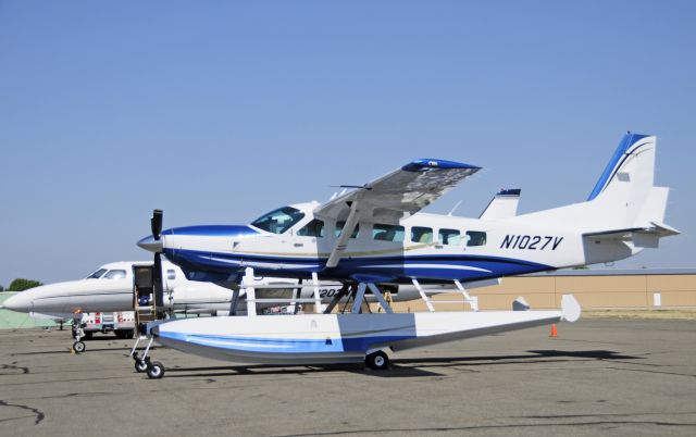 Cessna Skylane (N1027V)