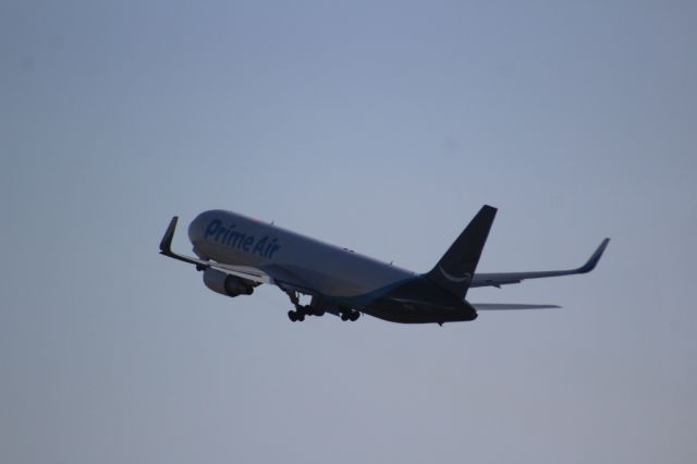 BOEING 767-300 (N491AZ)