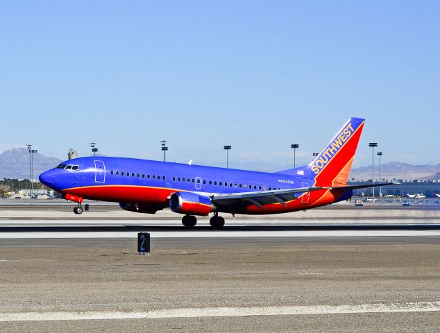 BOEING 737-300 (N692SW) - N692SW Southwest Airlines 1985 Boeing 737-3T5 C/N 23062  - Las Vegas - McCarran International (LAS / KLAS) USA - Nevada - January 7, 2012 Photo: Tomás Del Coro