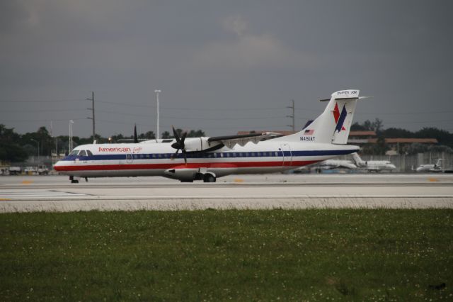 ATR ATR-72 (N451AT)