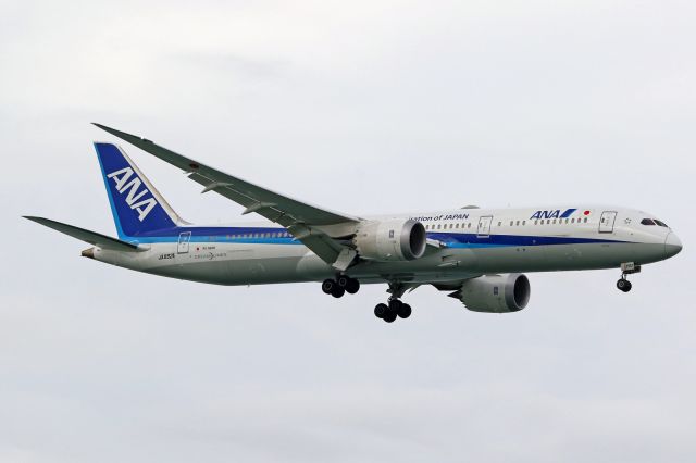 Boeing 787-9 Dreamliner (JA892A)