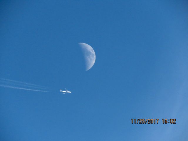 BOEING 747-8 (D-ABYR)