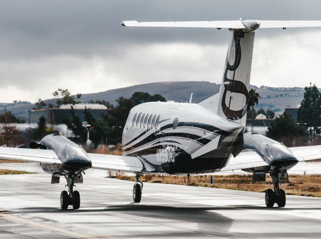 Beechcraft Super King Air 350 (N359DC)