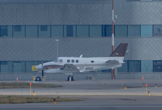 Beechcraft King Air 90 (SP-MMS) - Beechcraft Kingair 90 /SP-MMS/ _Spotting EPRZ