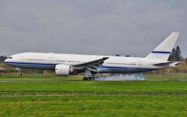 Boeing 777-200 (N777AS) - mid east jet b777-2 n777as touching down at shannon 8/4/14.